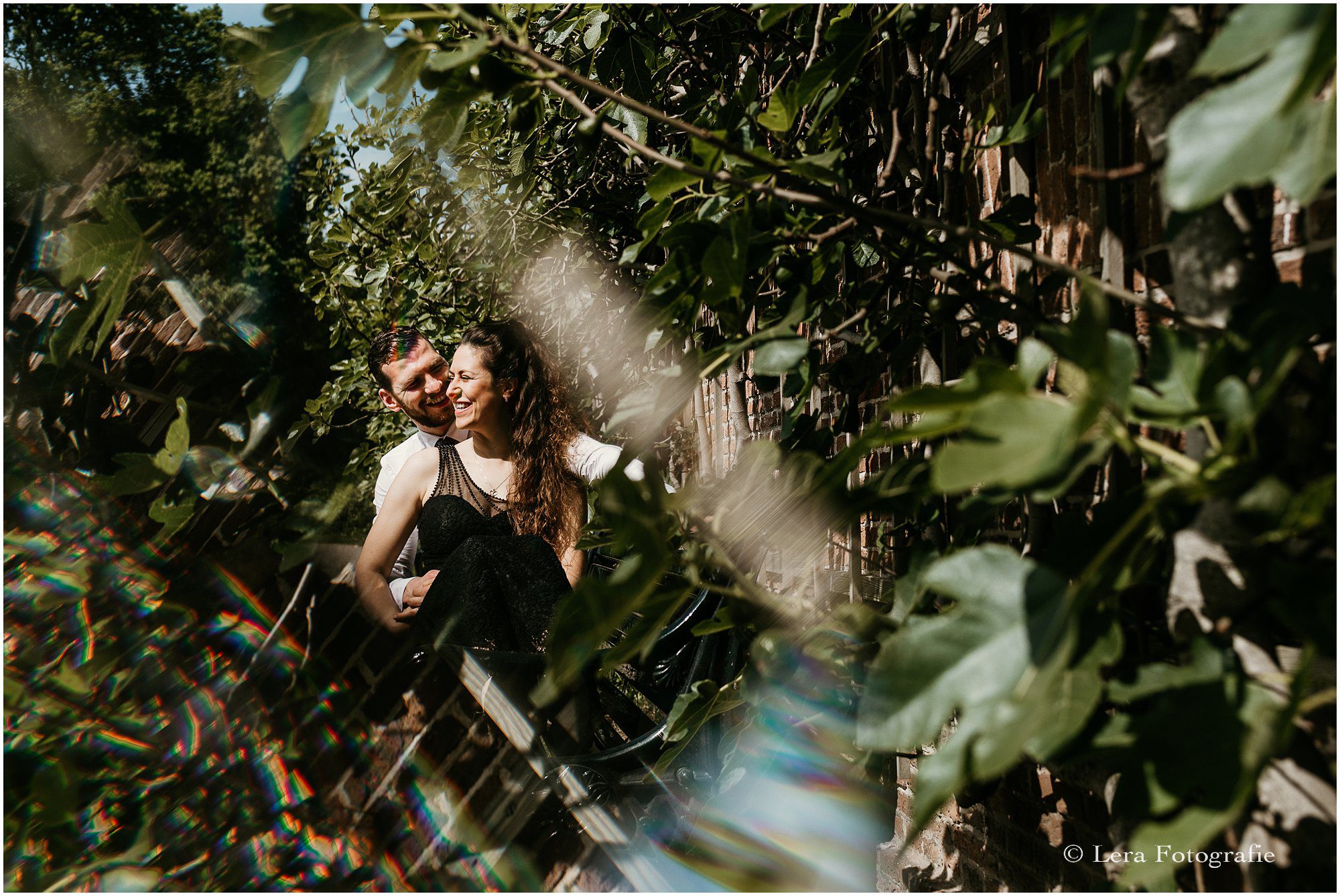 Loveshoot buiten op locatie Elswout