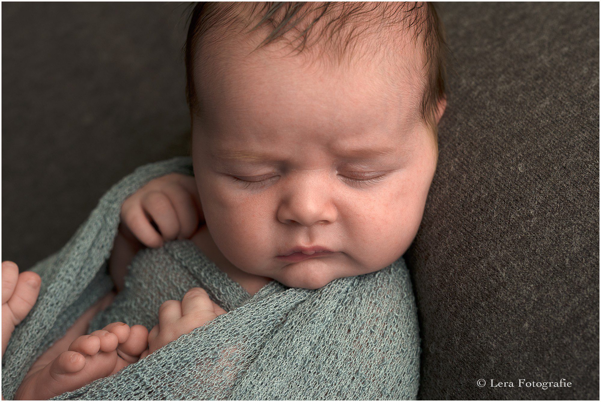 newborn fotoshoot bij jullie thuis