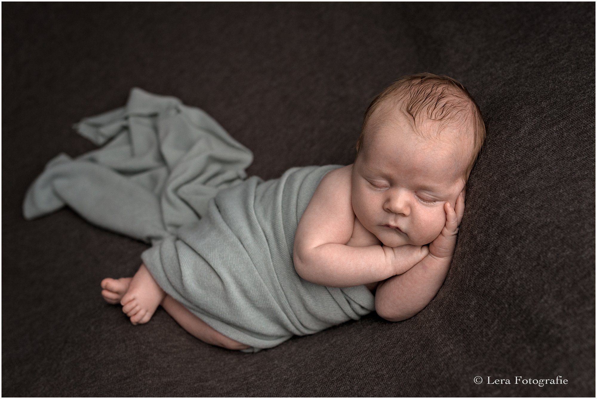 leuke newbornshoot bij jullie aan huis