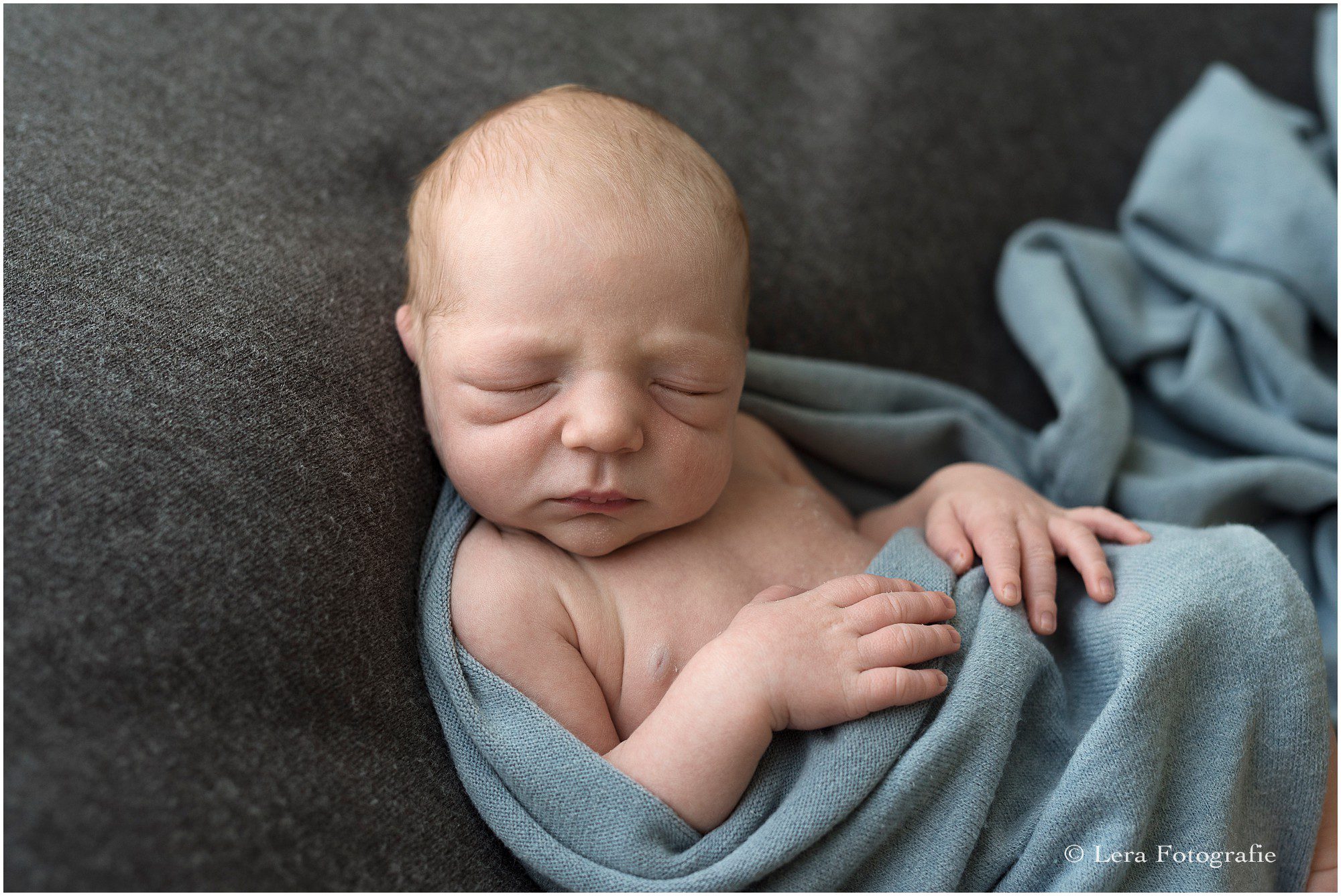 newborn fotoshoot aan huis